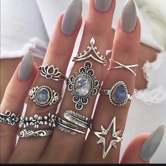 Jewelry - *Flash Sale*Gorgeous Boho Ring Bundle